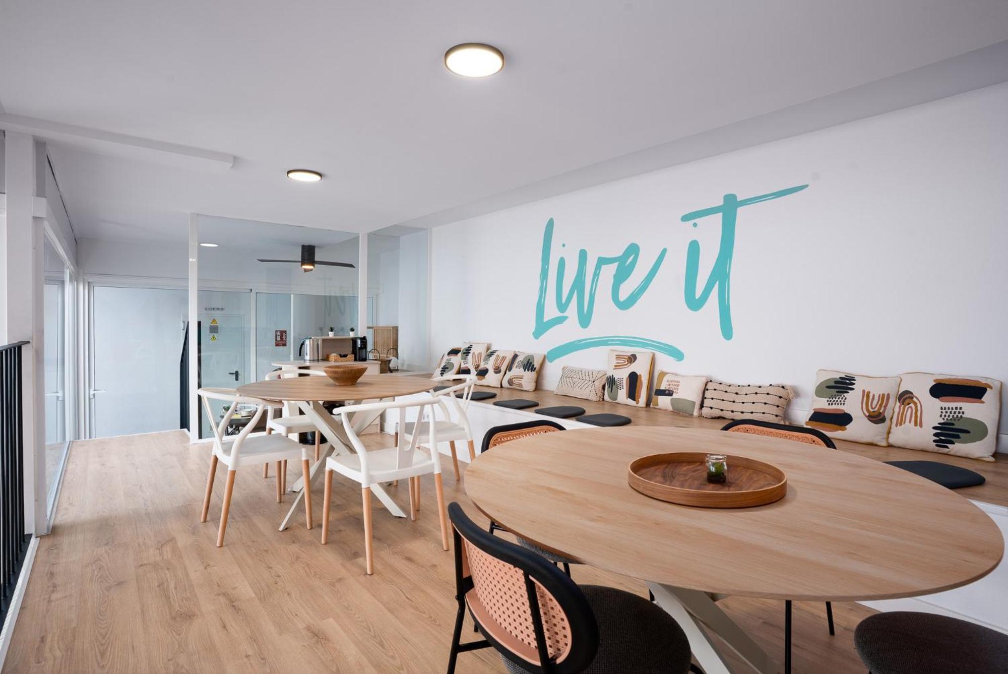 Live It Malaga Hotell Exteriör bild